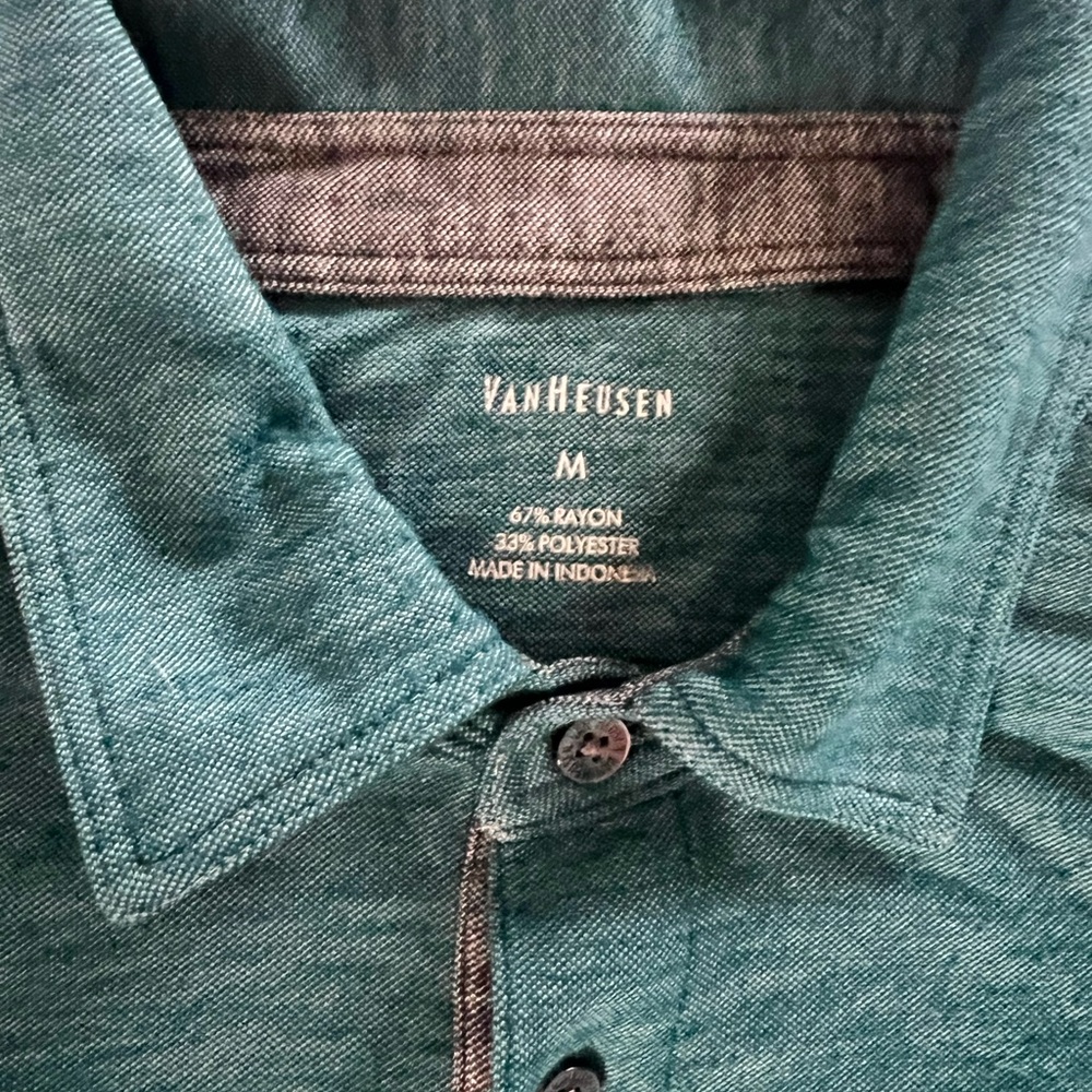 Van Heusen Polo - Picture 2 of 2